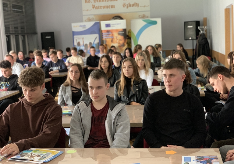 Debata w Jędrzejowie (27-04-2022)